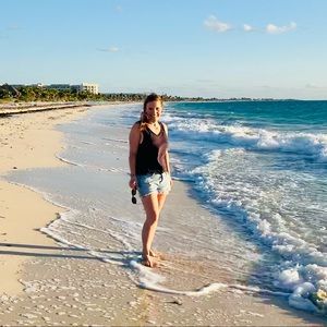 Meet your Posher, Rowena